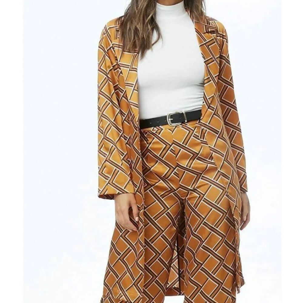 FOREVER 21 Women’s Geo Print Satin Duster Coat Size Large NEW